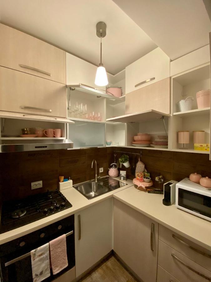 Bucharest Mall Studio Ngoại thất bức ảnh