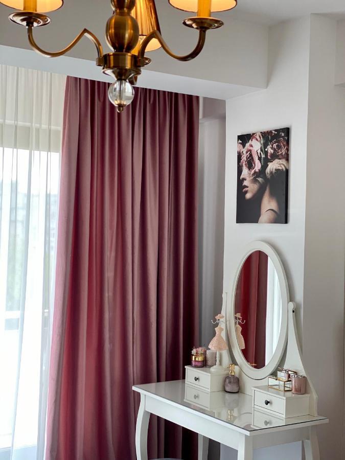 Bucharest Mall Studio Ngoại thất bức ảnh
